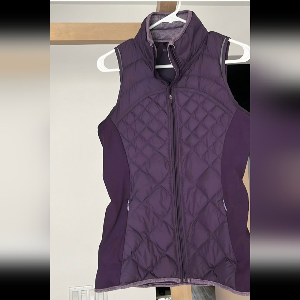 Lululemon Puffer Vest - Picture 6 of 12